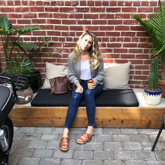 Meet your Posher, IMPERFECTSMOOTH🕊 - Picture 5 of 7